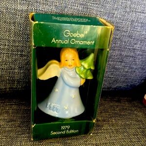 Goebel Christmas Annual Ornament 1979 Second Edition